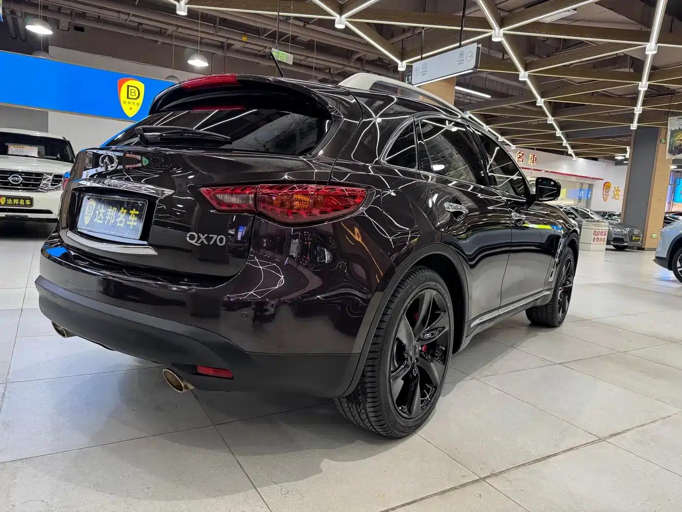 Infiniti QX70 2013 3.7L Super Edition — миниатюра 18