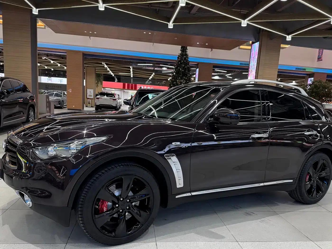Infiniti QX70 2013 3.7L Super Edition — миниатюра 3