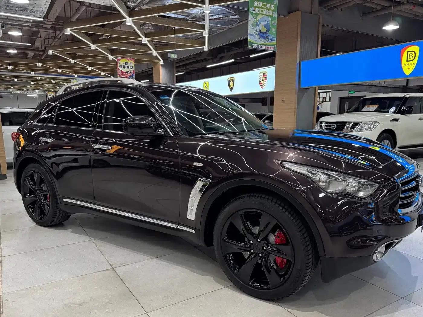 Infiniti QX70 2013 3.7L Super Edition — миниатюра 4
