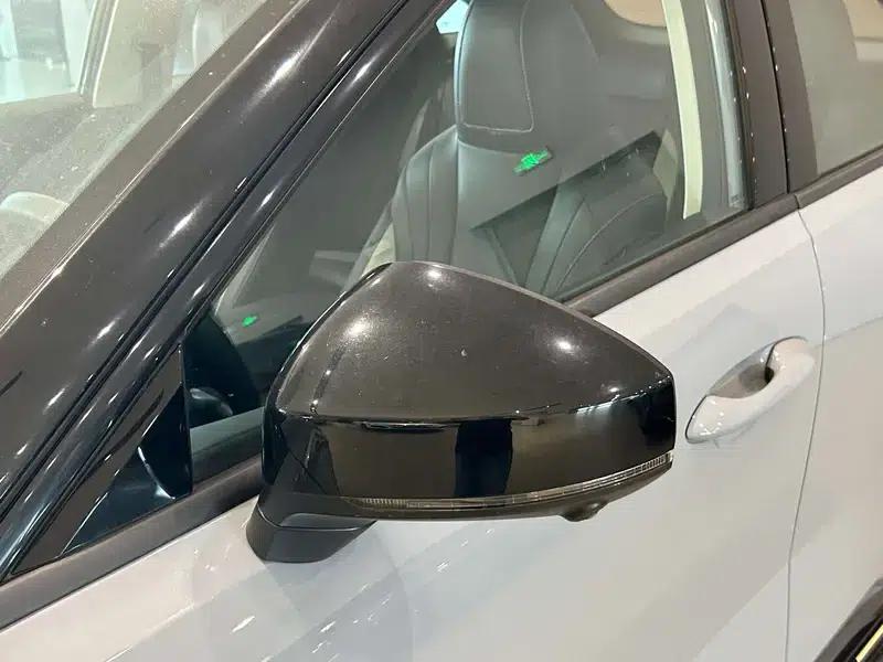 Venucia V20 2021 1.5T Automatic Front-Wheel Drive 5-Seater Factory Custom Edition — миниатюра 14