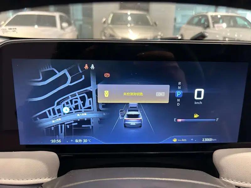 Venucia V20 2021 1.5T Automatic Front-Wheel Drive 5-Seater Factory Custom Edition — миниатюра 17