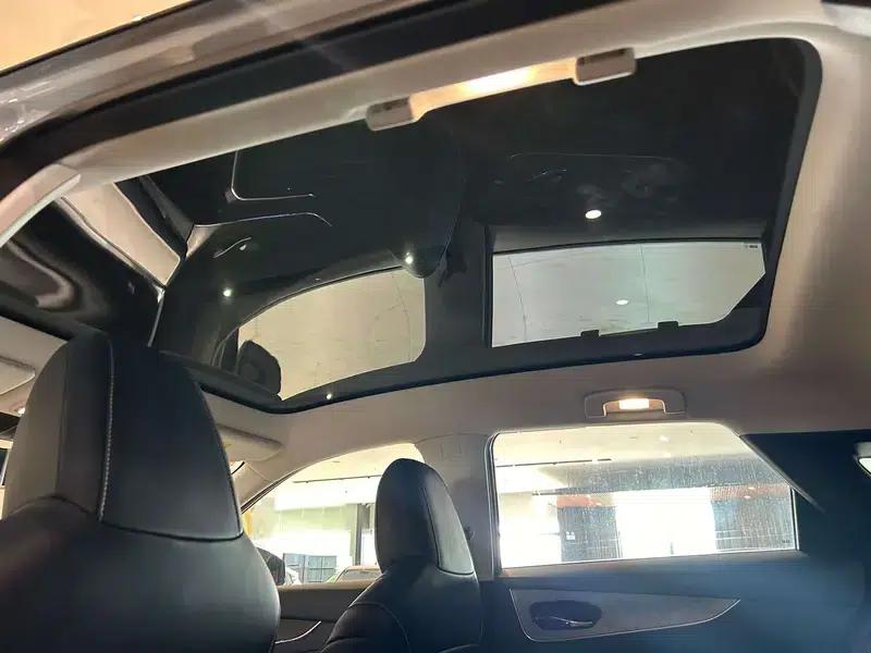 Venucia V20 2021 1.5T Automatic Front-Wheel Drive 5-Seater Factory Custom Edition — миниатюра 23