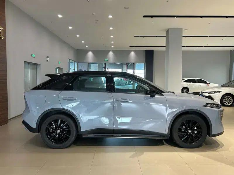 Venucia V20 2021 1.5T Automatic Front-Wheel Drive 5-Seater Factory Custom Edition — миниатюра 8