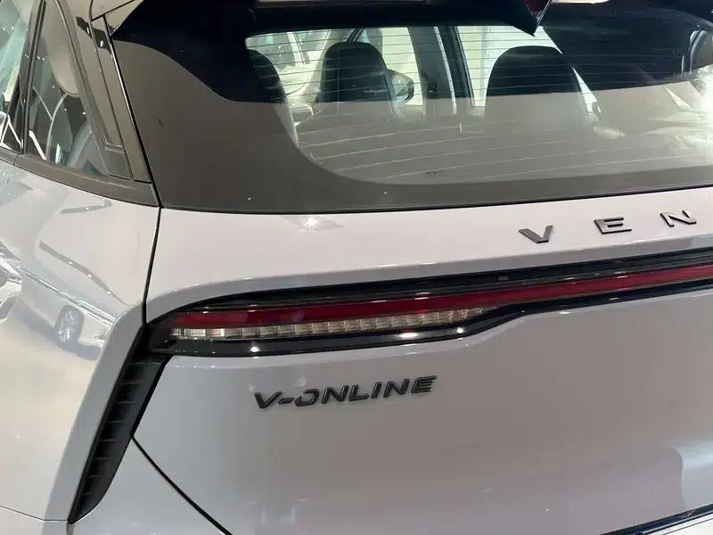 Venucia V20 2021 1.5T Automatic Front-Wheel Drive 5-Seater Factory Custom Edition — миниатюра 10