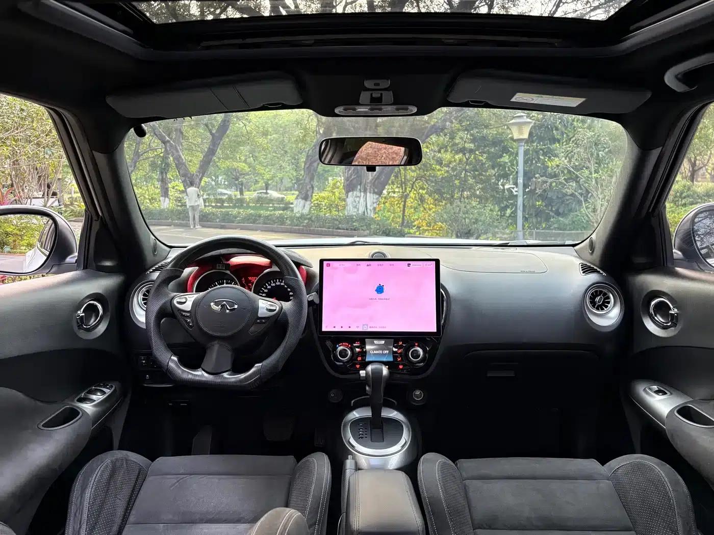 Infiniti ESQ 2014 1.6L Sporty Edition — миниатюра 20