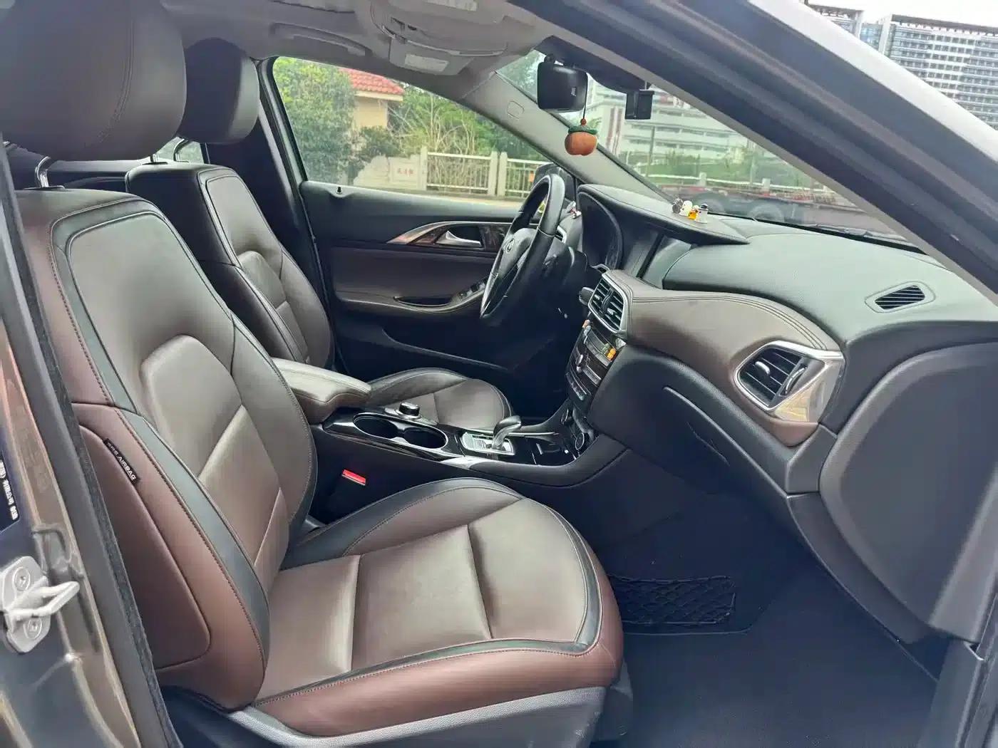 Infiniti QX30 2017 1.6T 2WD Sport Edition — миниатюра 12