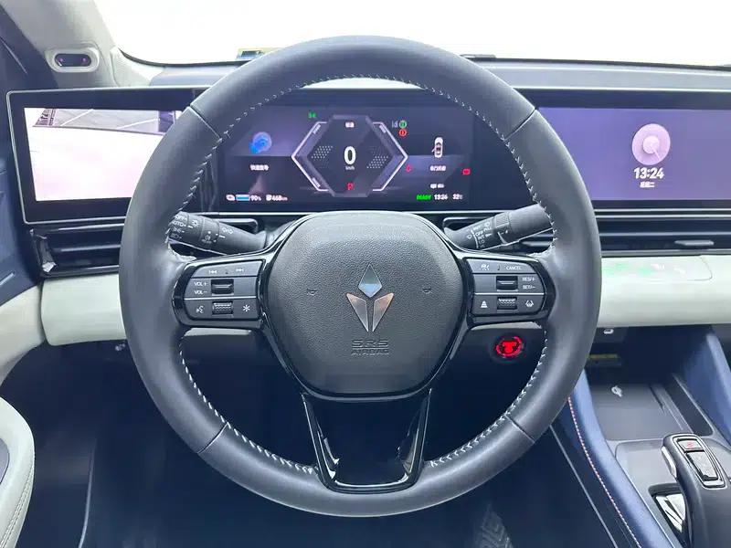 Lingxi L 2024 Ready Player One Edition — миниатюра 16