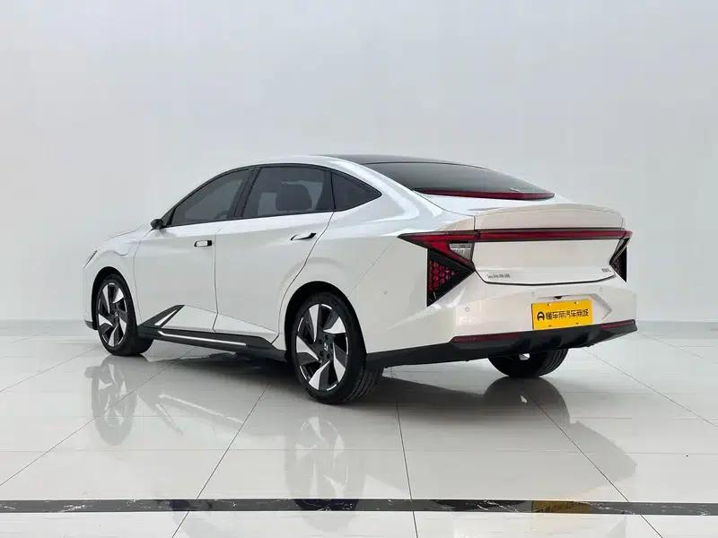 Lingxi L 2024 Ready Player One Edition — миниатюра 5