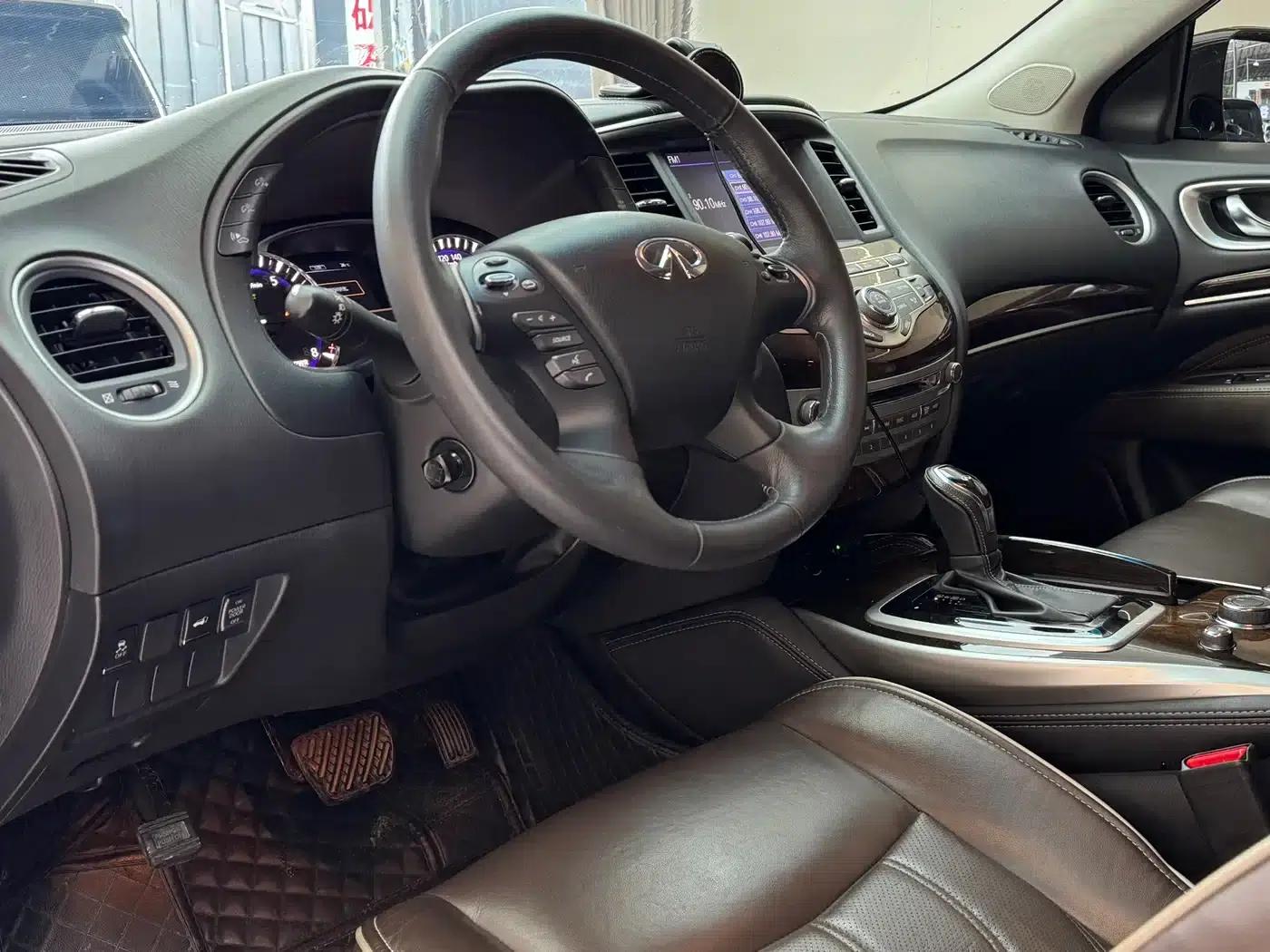 Infiniti QX60 (Imported) 2018 2.5 S/C Hybrid 2WD Champion Family Edition — миниатюра 7