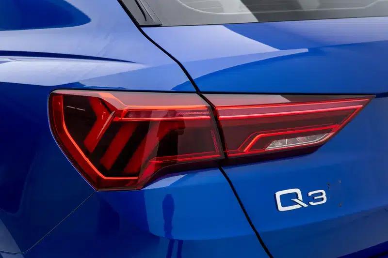 Audi Q3 2019 40 TFSI Fashion Dynamic Edition — миниатюра 13