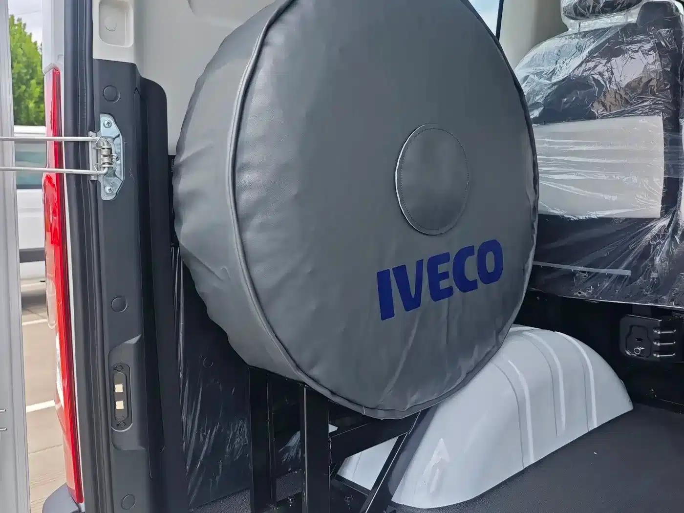Iveco OB 2025 Mountain & Sea 3.0T Off-Road Passenger Vehicle (Automatic Short Wheelbase) — миниатюра 17