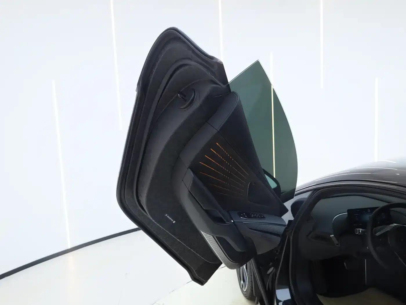 Looking up at the U9 2024 Standard Edition — миниатюра 8