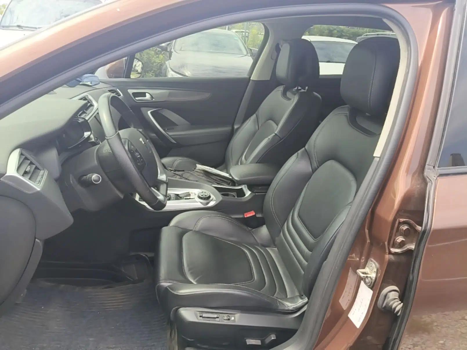 DS 6 2016 1.6T Luxury Edition THP160 — миниатюра 17