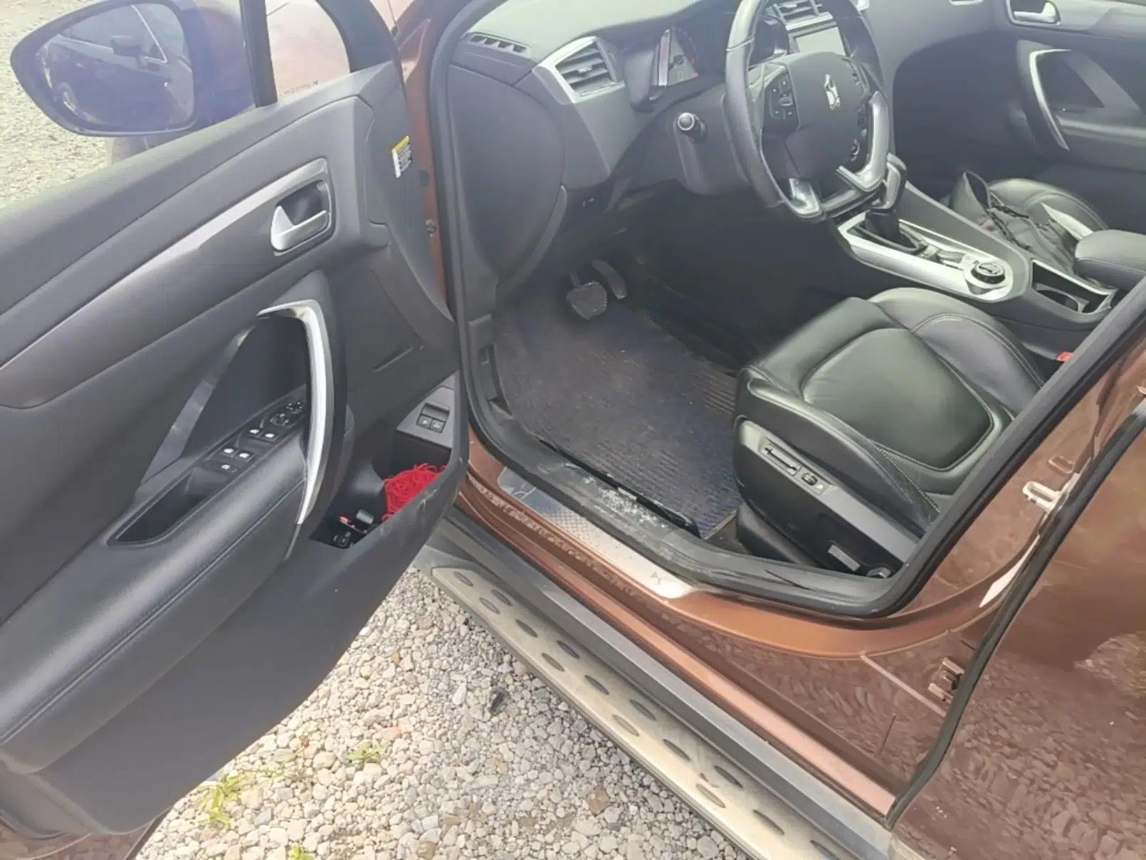 DS 6 2016 1.6T Luxury Edition THP160 — миниатюра 18