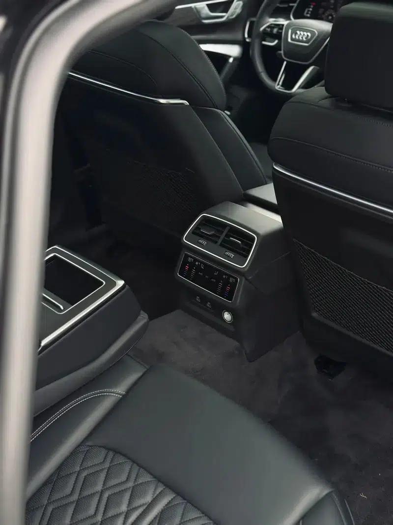 Audi A6L 2025 45 TFSI quattro Premium Dynamic Edition — миниатюра 11