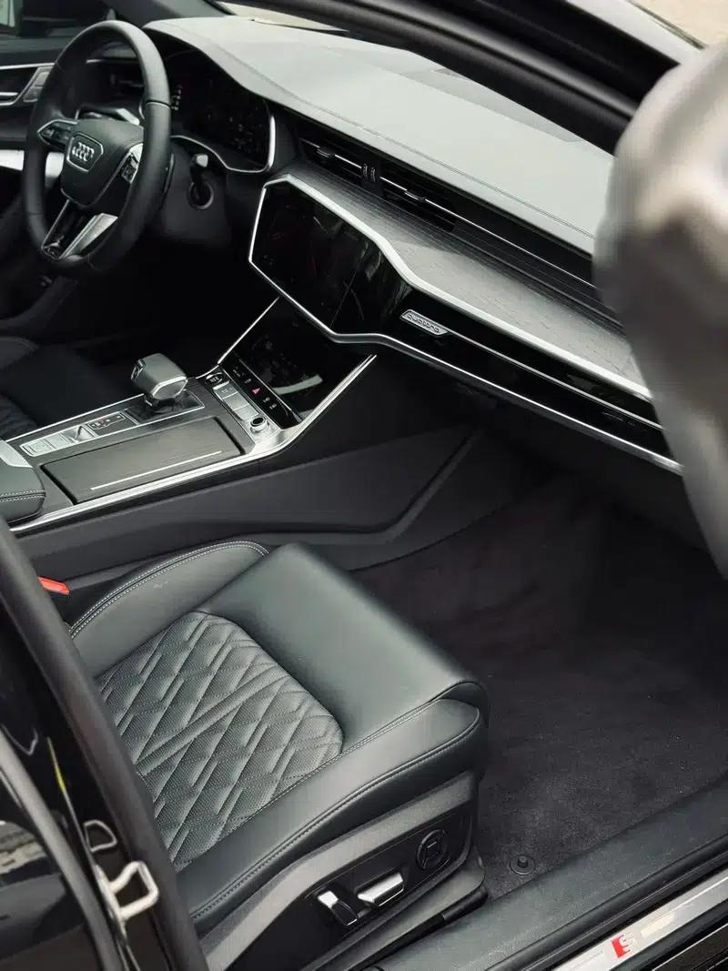 Audi A6L 2025 45 TFSI quattro Premium Dynamic Edition — миниатюра 10
