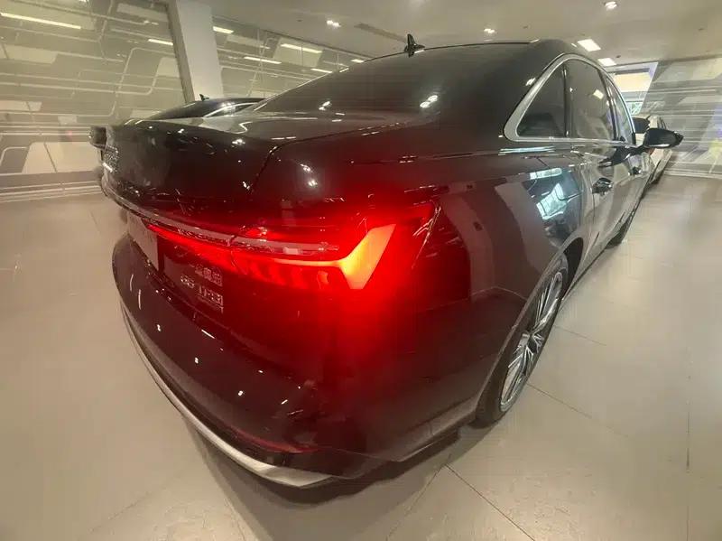 Audi A6L 2024 55 TFSI quattro Premium Dynamic Edition — миниатюра 3