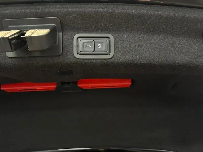 Audi A6L 2024 45 TFSI Premium Dynamic Edition — миниатюра 8