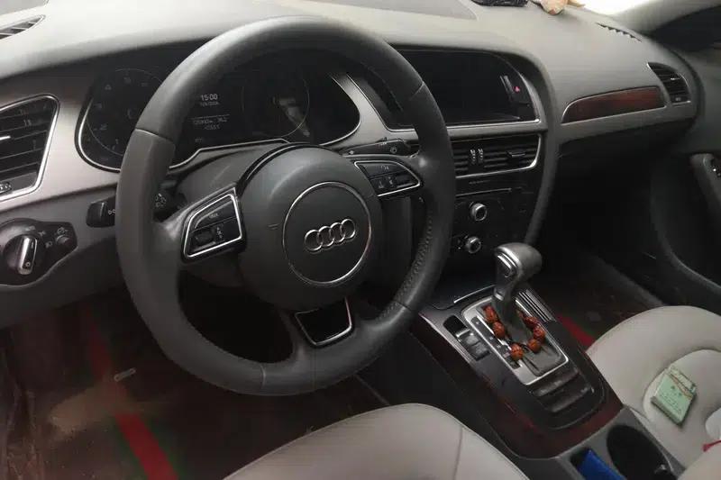 Audi A4L 2013 35 TFSI Automatic Comfort — миниатюра 12