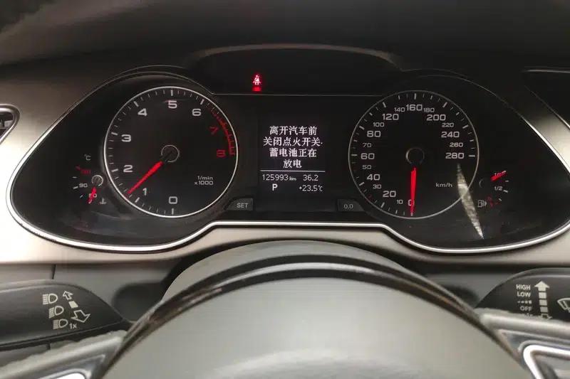 Audi A4L 2013 35 TFSI Automatic Comfort — миниатюра 13