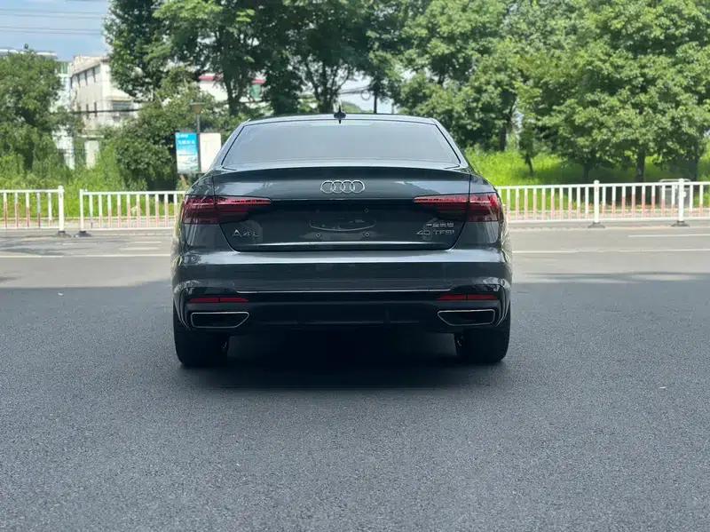 Audi A4L 2022 40 TFSI Luxury Dynamic — миниатюра 3