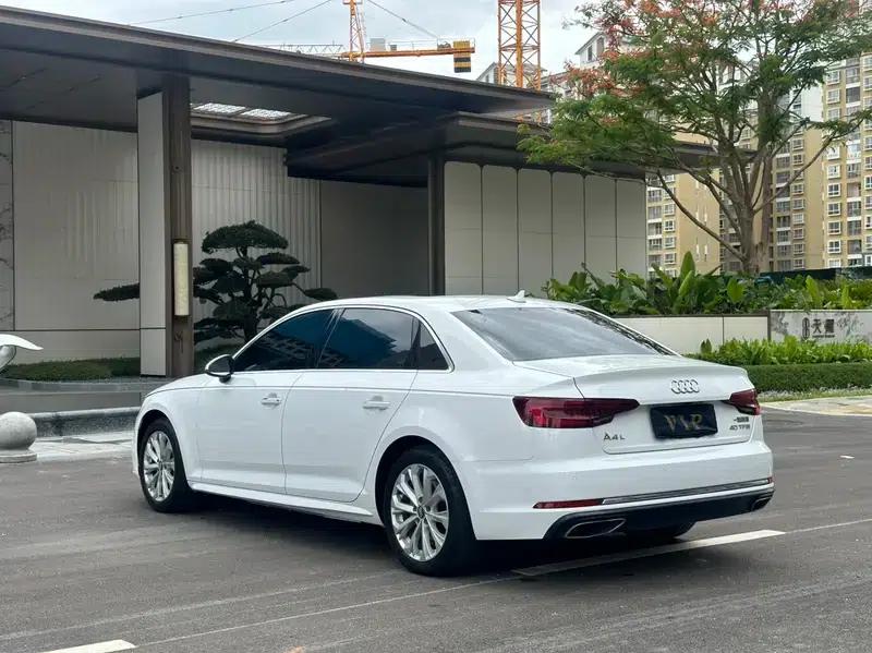 Audi A4L 2018 30th Anniversary Edition 40 TFSI Progressive — миниатюра 4