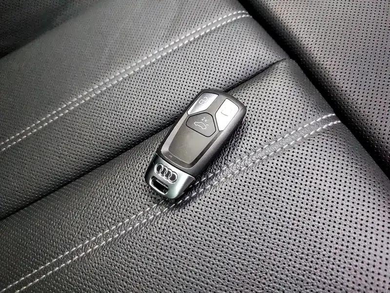 Audi A4L 2022 40 TFSI Fashion Dynamic Edition — миниатюра 11