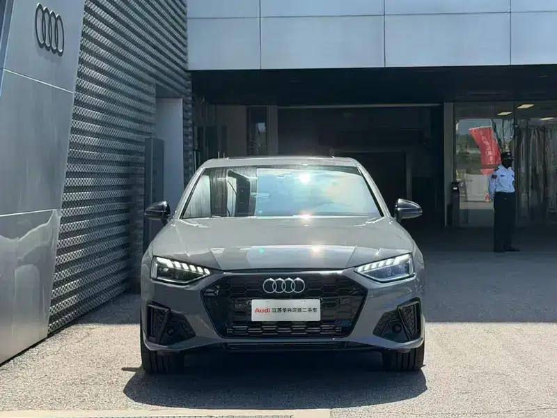 Audi A4L 2025 2 Million Unit Enjoyment Edition 40 TFSI Luxury Dynamic Model — миниатюра 2