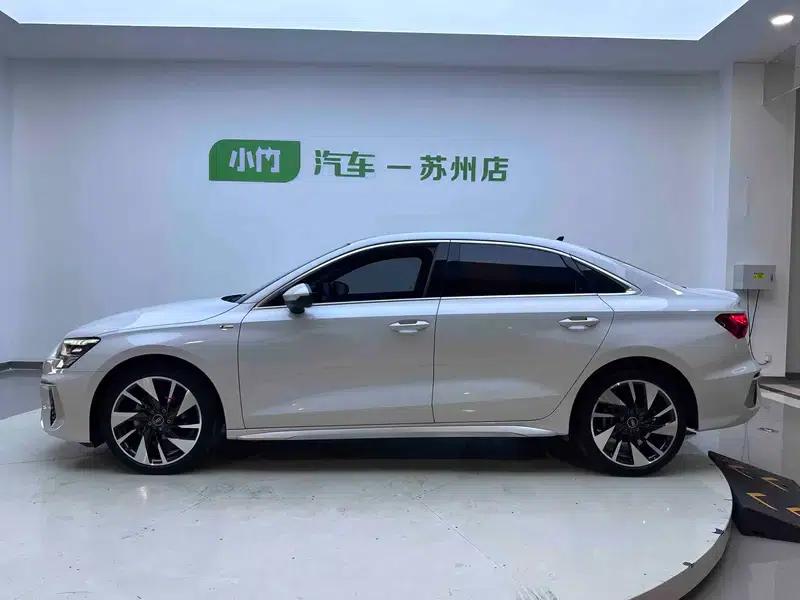 2022 Audi A3 A3L Limousine 35 TFSI Fashion Sport — миниатюра 4