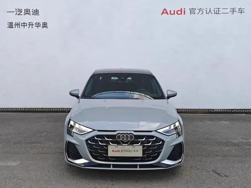 Audi A3 2025 A3L Limousine 35 TFSI Flying Spur Luxury Edition — миниатюра 2