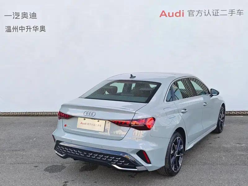 Audi A3 2025 A3L Limousine 35 TFSI Flying Spur Luxury Edition — миниатюра 4