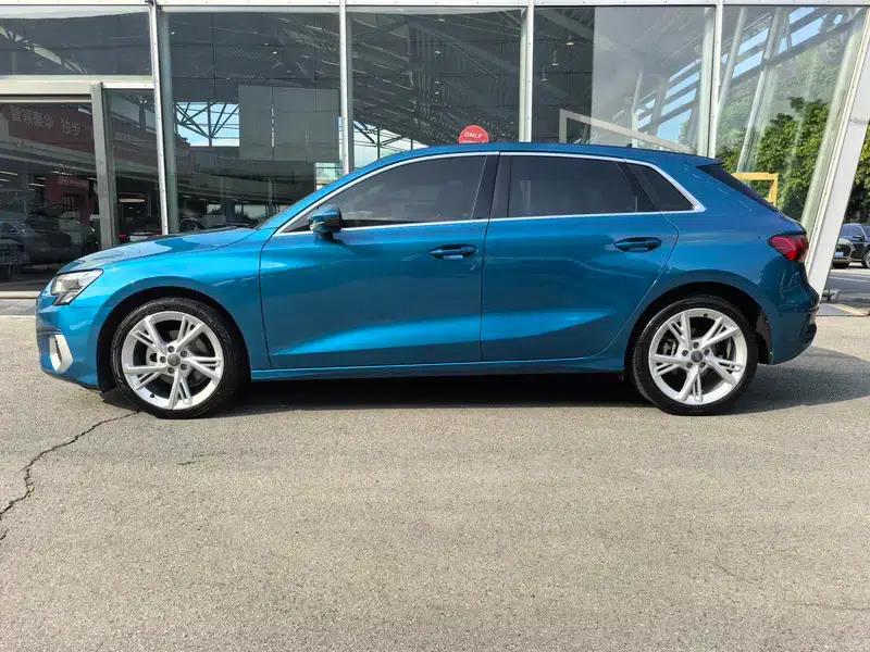 Audi A3 2021 Sportback 35 TFSI Fashion Sport — миниатюра 3