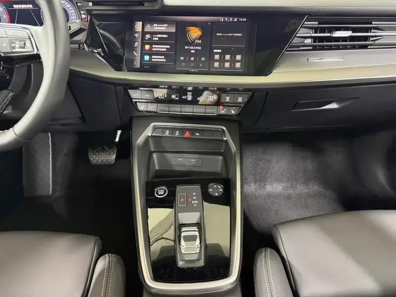 Audi A3 2023 Facelift A3L Limousine 35 TFSI Sporty Edition — миниатюра 8