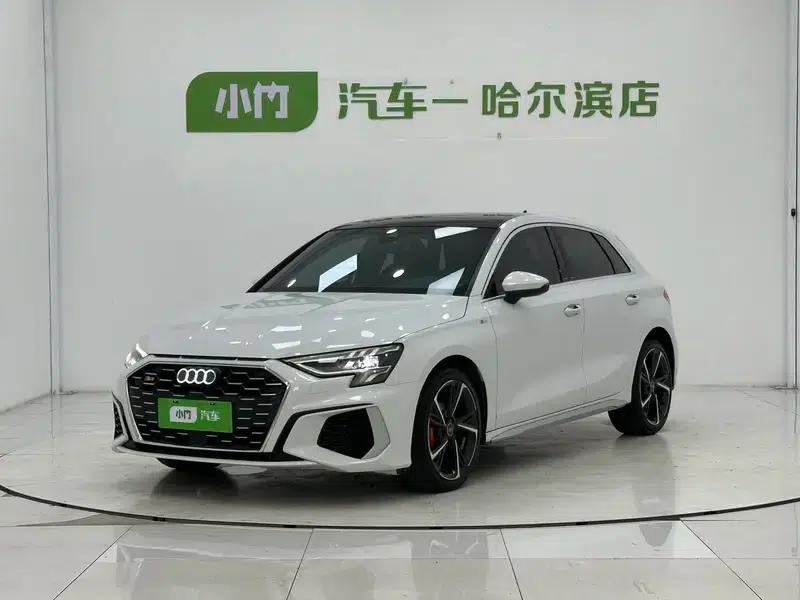Audi A3 2023 Facelift Sportback 35 TFSI Fashion Sporty Model — миниатюра 1