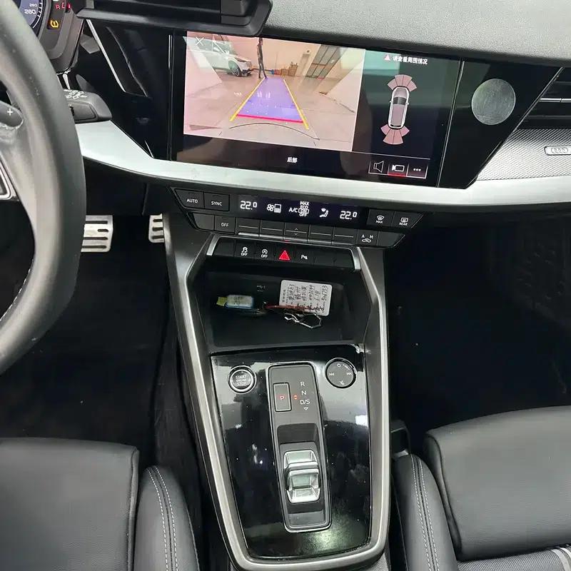 Audi A3 2023 Facelift Sportback 35 TFSI Fashion Sporty Model — миниатюра 12