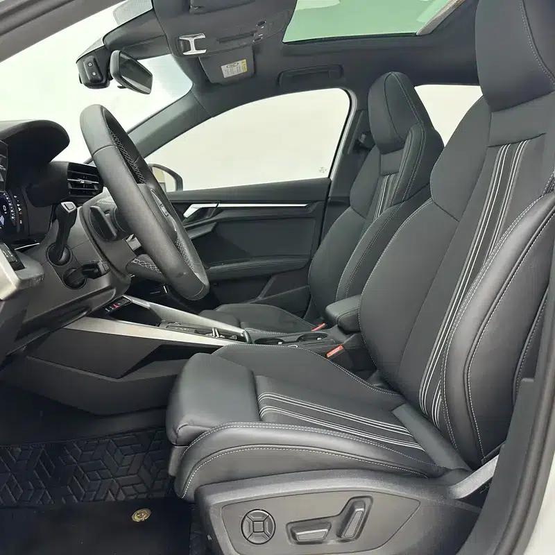 Audi A3 2023 Facelift Sportback 35 TFSI Fashion Sporty Model — миниатюра 14