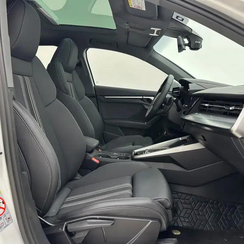 Audi A3 2023 Facelift Sportback 35 TFSI Fashion Sporty Model — миниатюра 15