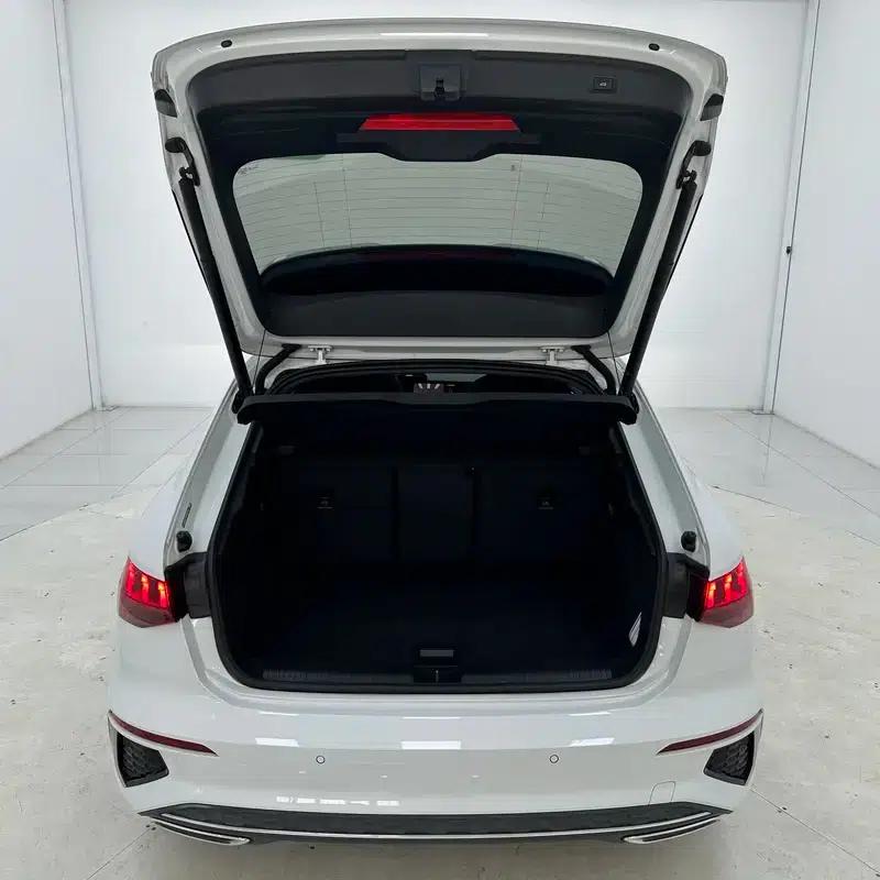 Audi A3 2023 Facelift Sportback 35 TFSI Fashion Sporty Model — миниатюра 17