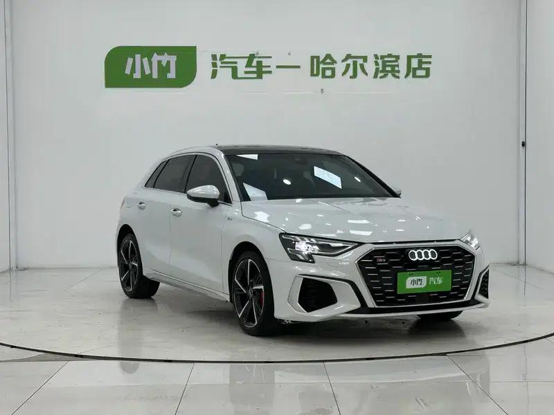 Audi A3 2023 Facelift Sportback 35 TFSI Fashion Sporty Model — миниатюра 3