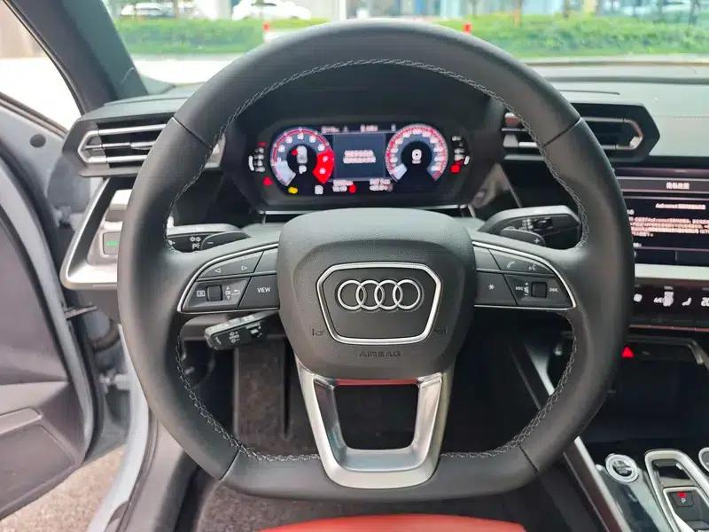 Audi A3 2025 A3L Limousine 35 TFSI Flying Spur Luxury Edition — миниатюра 15