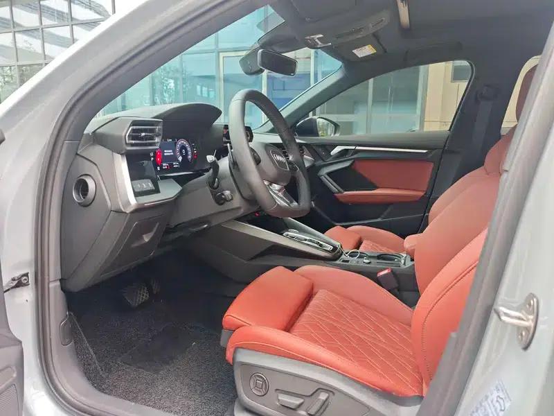 Audi A3 2025 A3L Limousine 35 TFSI Flying Spur Luxury Edition — миниатюра 17