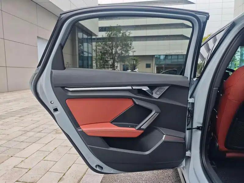 Audi A3 2025 A3L Limousine 35 TFSI Flying Spur Luxury Edition — миниатюра 20