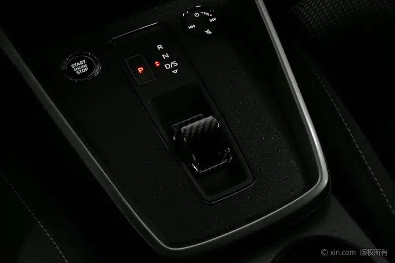 Audi A3 2021 Sportback 35 TFSI Progressive Sport — миниатюра 16