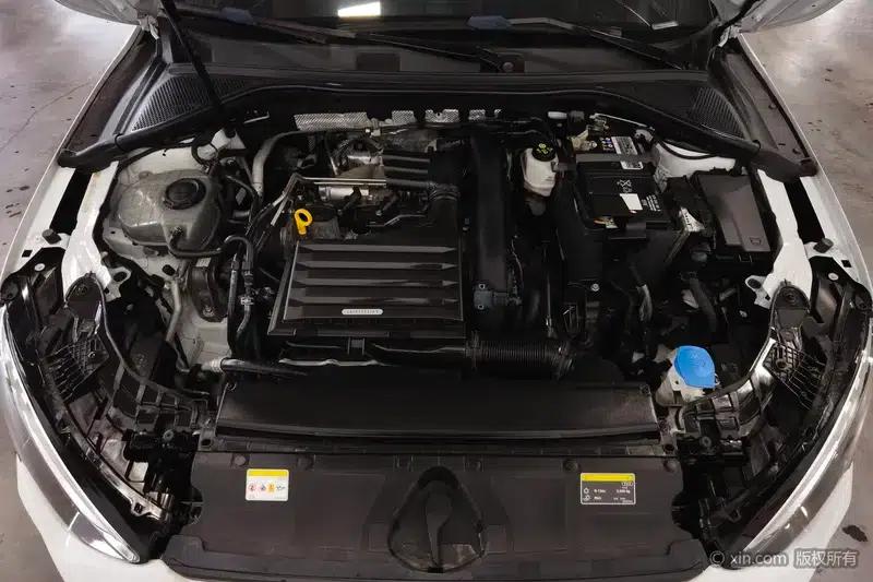 Audi A3 2021 Sportback 35 TFSI Progressive Sport — миниатюра 5