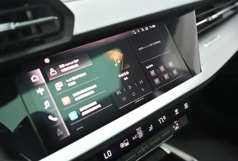 Audi A3 2023 Facelift Sportback 35 TFSI Fashion Sporty Model — миниатюра 14