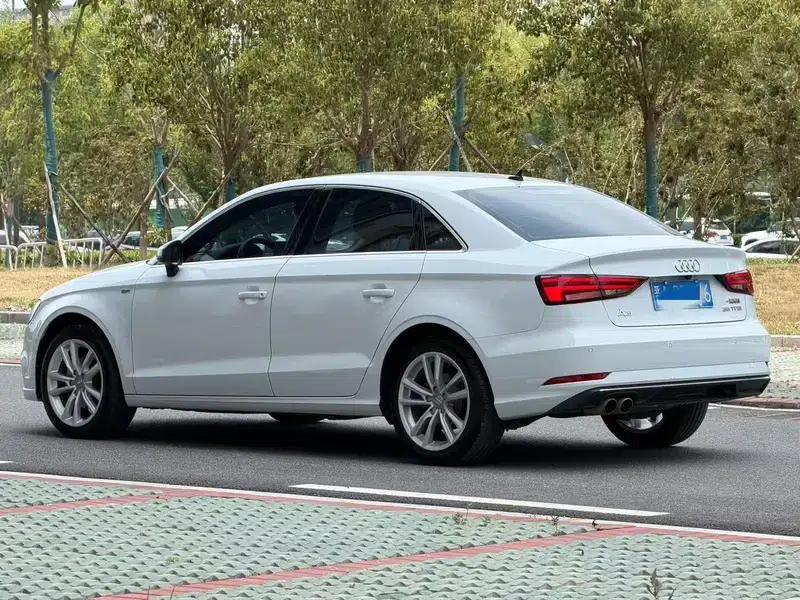 Audi A3 2019 Limousine 35 TFSI Progressive (China V Emission Standard) — миниатюра 4