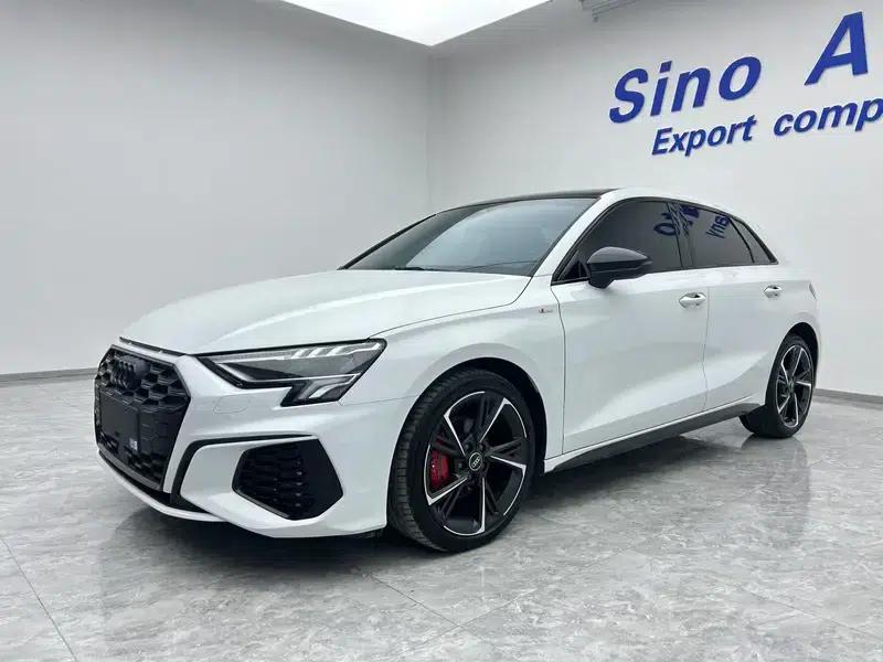 Audi A3 2023 Facelift Sportback 35 TFSI Fashion Sporty Model — миниатюра 1