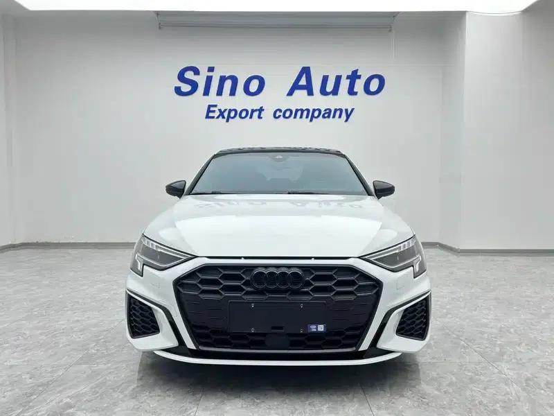 Audi A3 2023 Facelift Sportback 35 TFSI Fashion Sporty Model — миниатюра 2