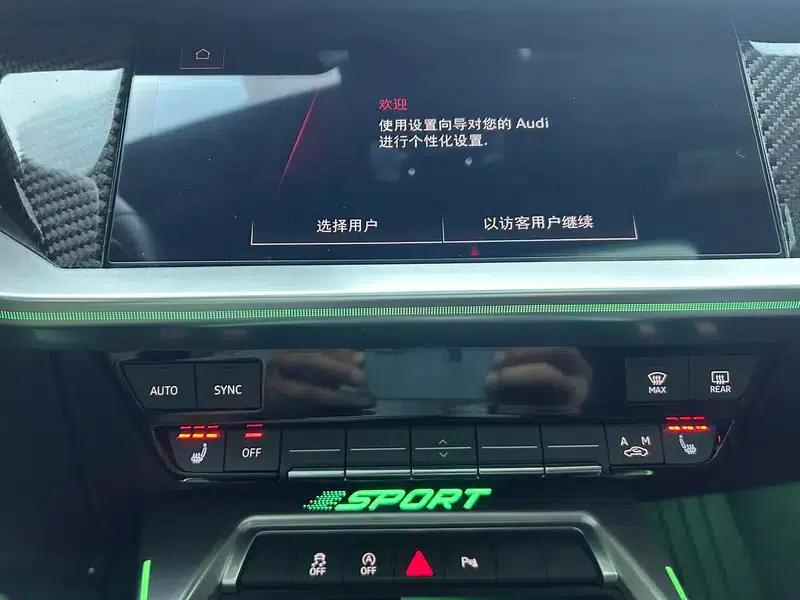 Audi A3 2023 Facelift Sportback 35 TFSI Fashion Sporty Model — миниатюра 11