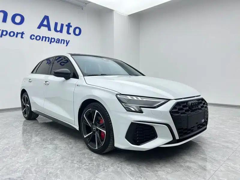 Audi A3 2023 Facelift Sportback 35 TFSI Fashion Sporty Model — миниатюра 3